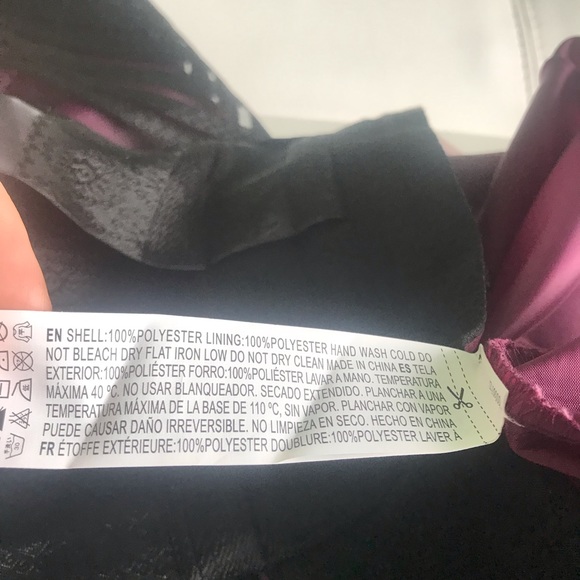 Never worn gorgeous skirt - Picture 5 of 5